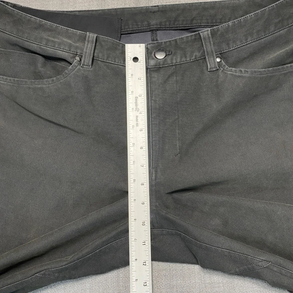 Lululemon ABC Pant Classic Black Mens 36x32 Five Pocket